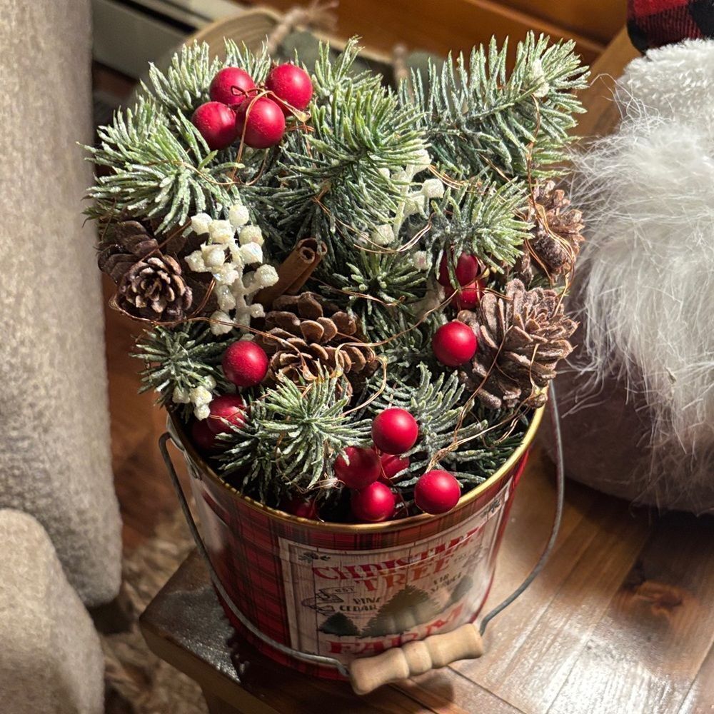 Festive Holiday Bundle - Picture 2 of 9